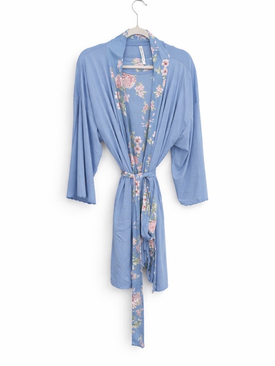 Flora Nikrooz Other - Flora Nikrooz Blue Floral Women's Robe
